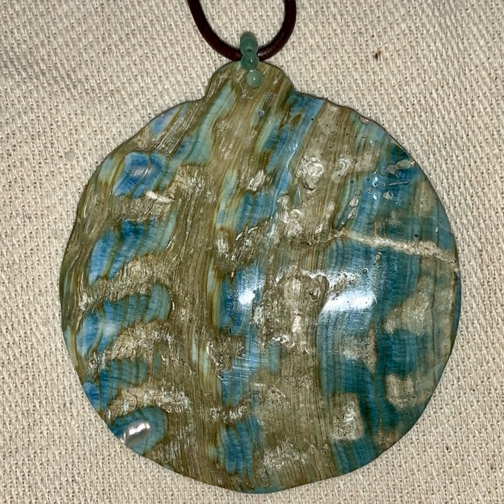 Chan Luu large seashell necklace